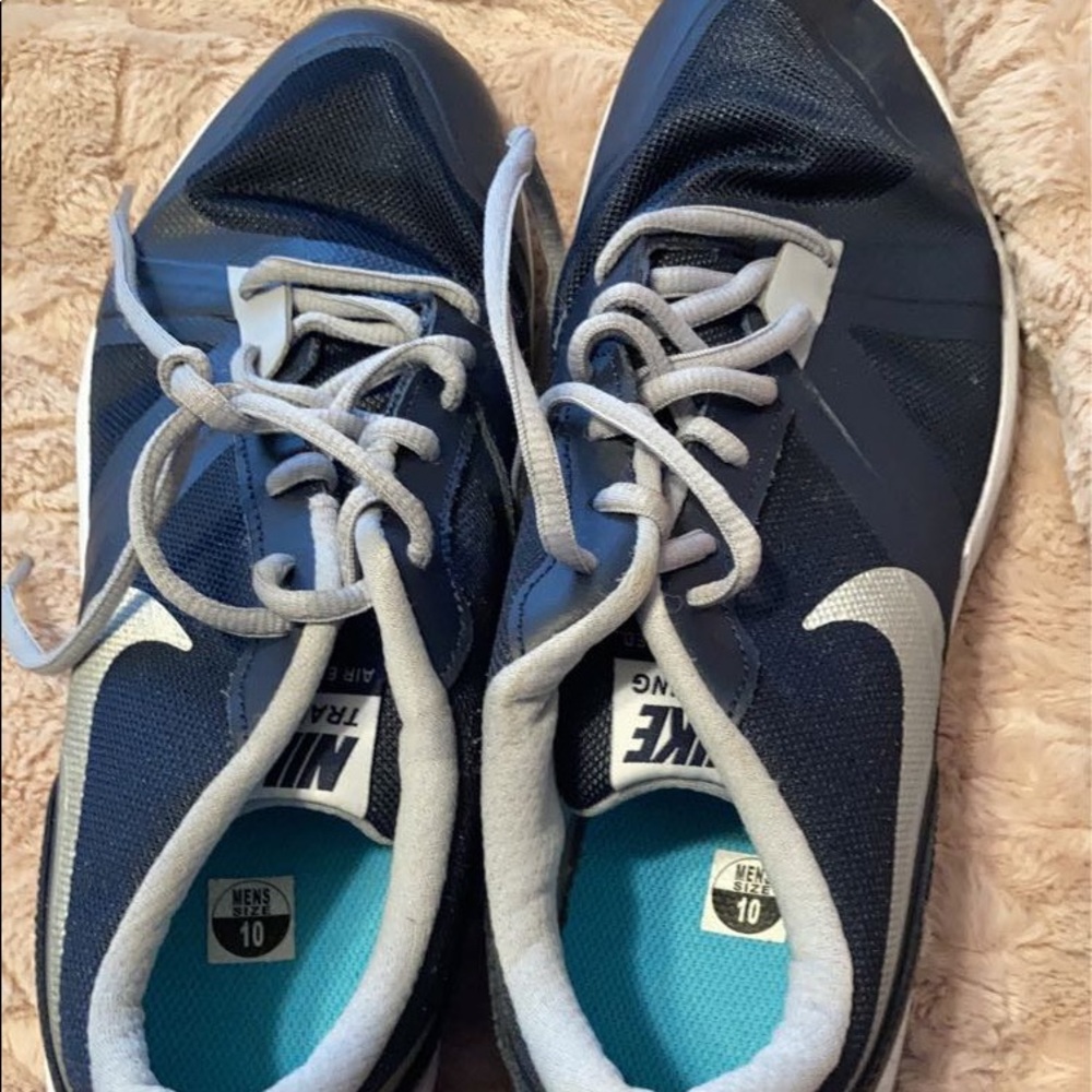 Nike Tennis Shoes
